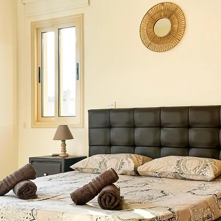 Villa Merope Irena 1 *