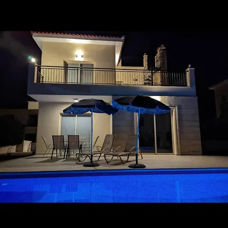 Villa Merope Irena 1 Polis