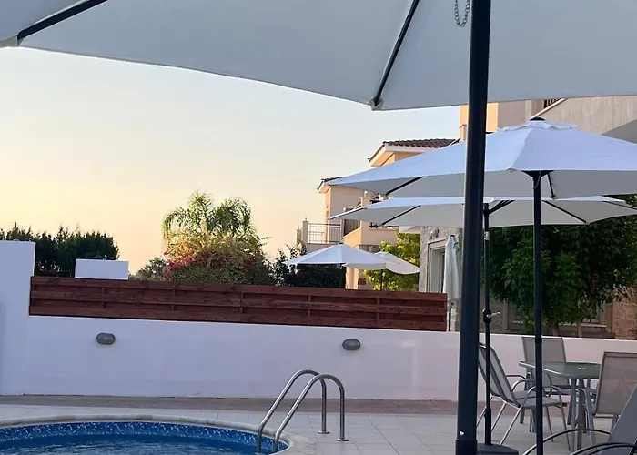 Merope Irena 1 * Polis