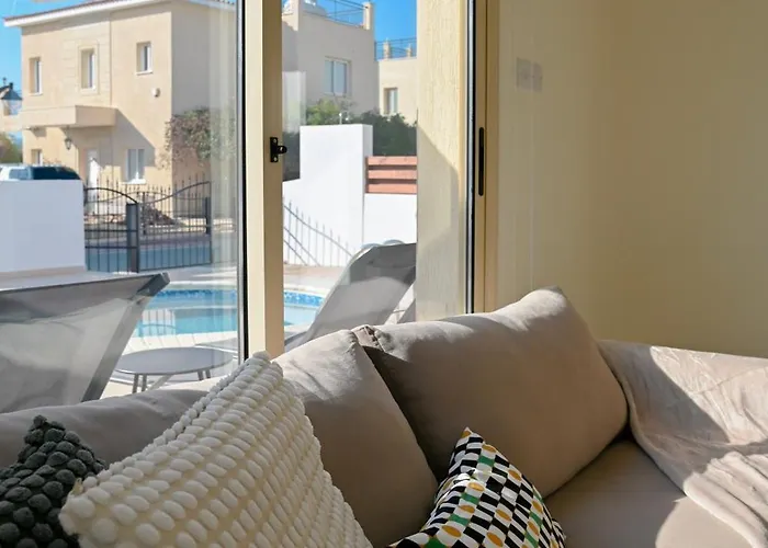 Villa Merope Irena 1 *